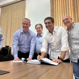 Assinatura de contrato de concessão em Brodowski