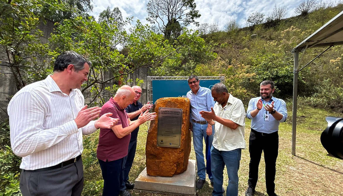 SANEOURO LANÇA PEDRA FUNDAMENTAL DA EPAR OSSO DE BOI