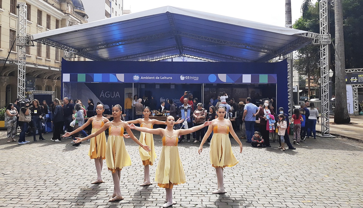 GS INIMA AMBIENT CRIA ESPAÇO PARA ESPETÁCULOS CULTURAIS NA 21º FIL - FEIRA INTERNACIONAL DO LIVRO